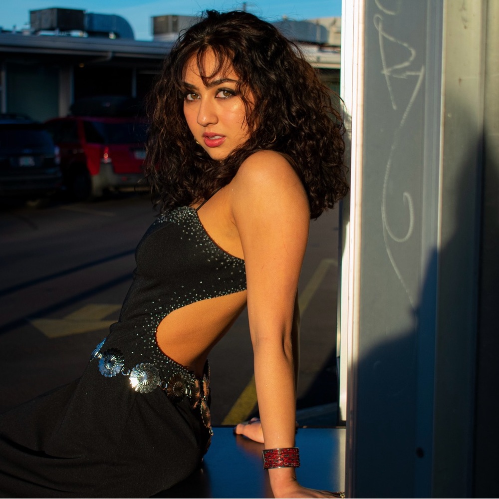 Meet your Posher, Daniela